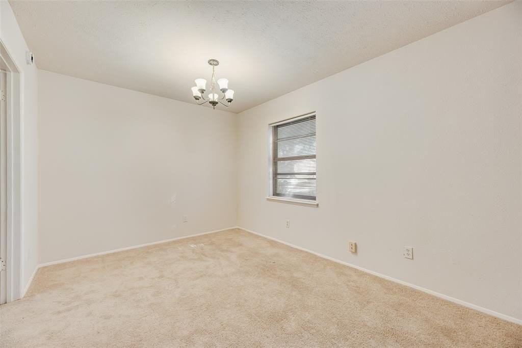 1429 Whitehall Dr - Photo 7 of 23