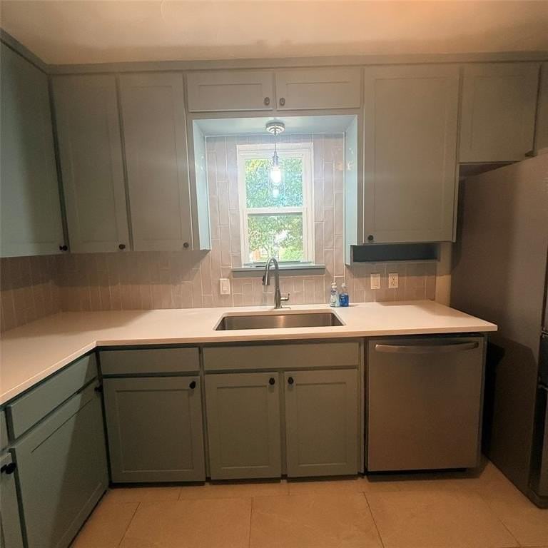 1201 Ravenwood Drive - Photo 4 of 29