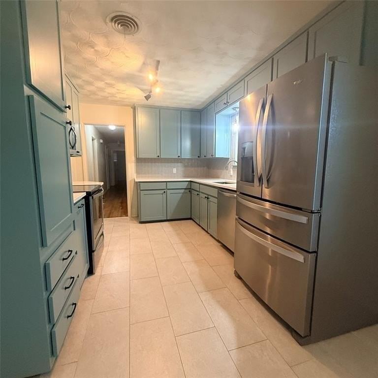 1201 Ravenwood Drive - Photo 6 of 29