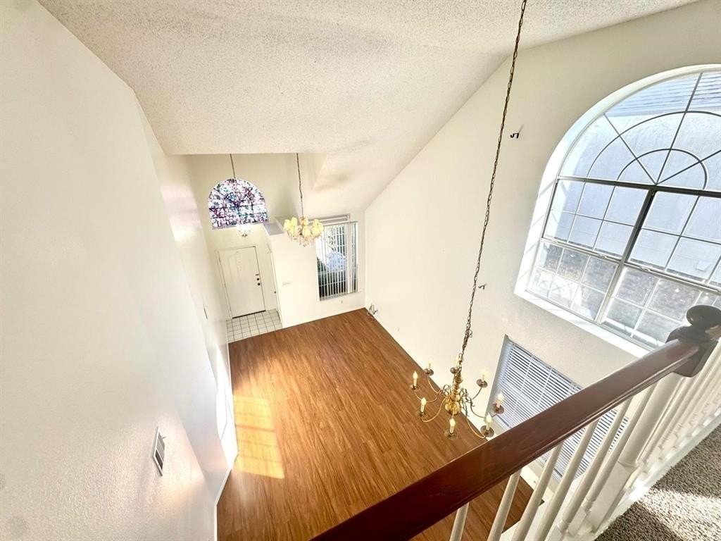 6805 Canoe Ln - Photo 6 of 21