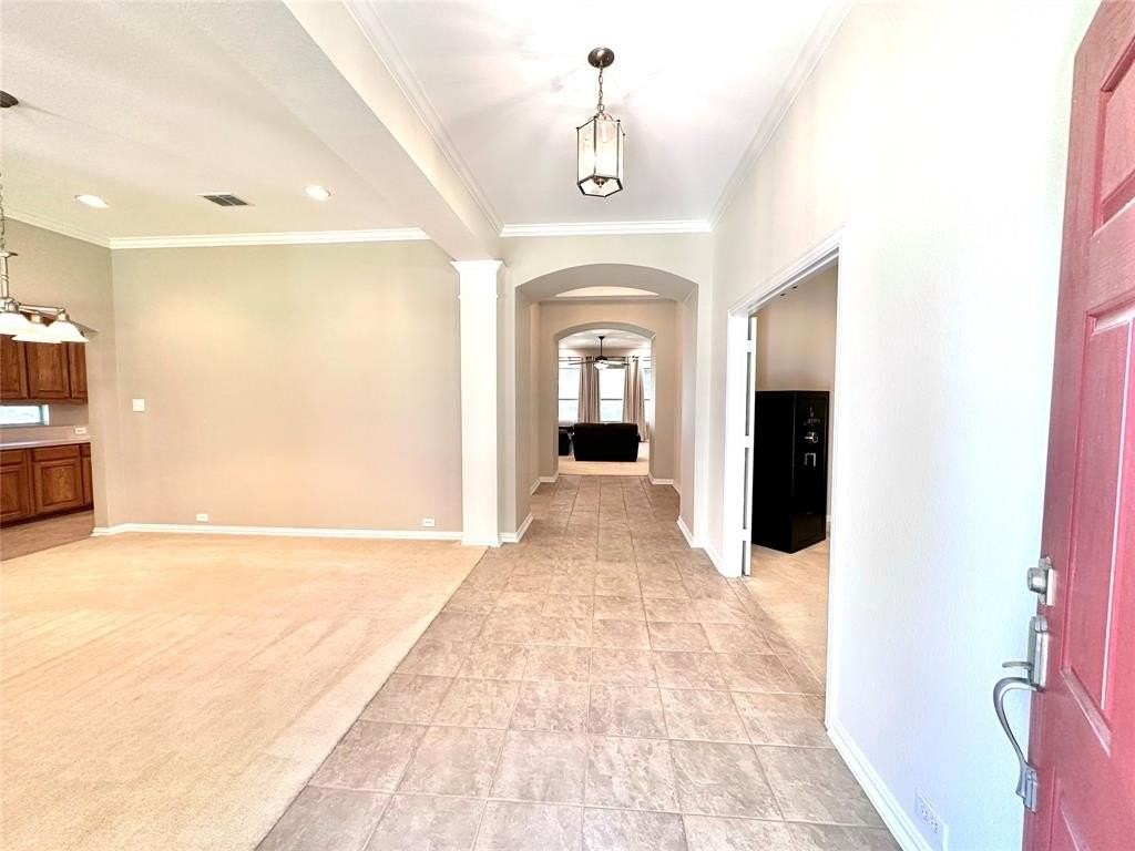 1924 Countryside Dr - Photo 3 of 39