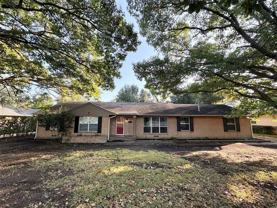 4082 Royal Ln - Photo 1 of 1