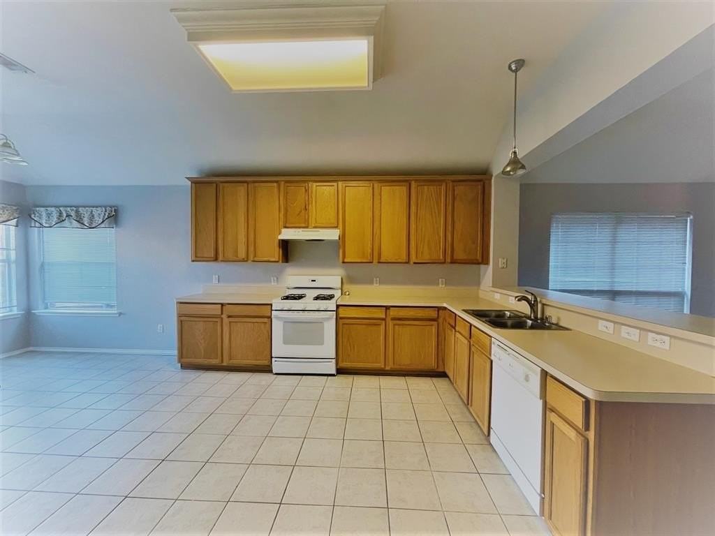 5405 Mohawk Court - Photo 6 of 22