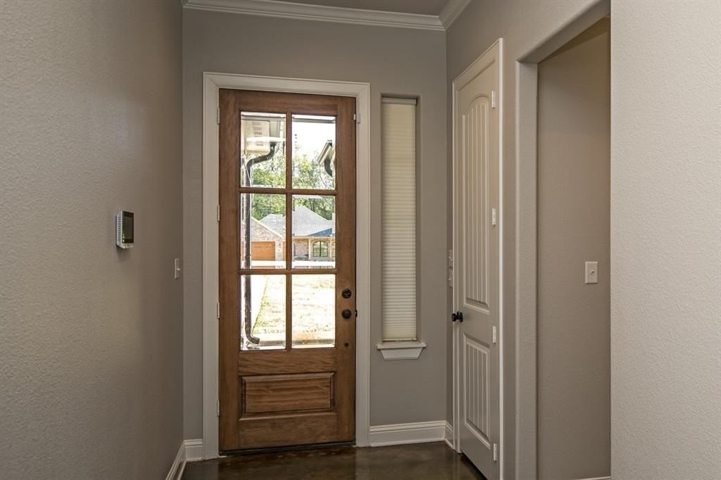 18310 Timber Oaks Drive - Photo 2 of 33