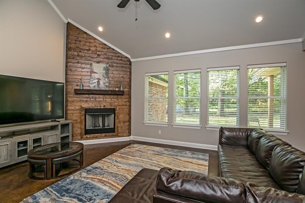 18310 Timber Oaks Drive - Photo 4 of 33