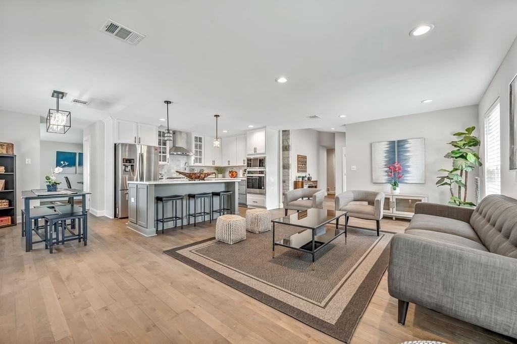 3151 Kinkaid Dr - Photo 7 of 40