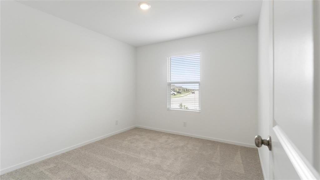 1263 Falcon Heights Dr - Photo 5 of 17