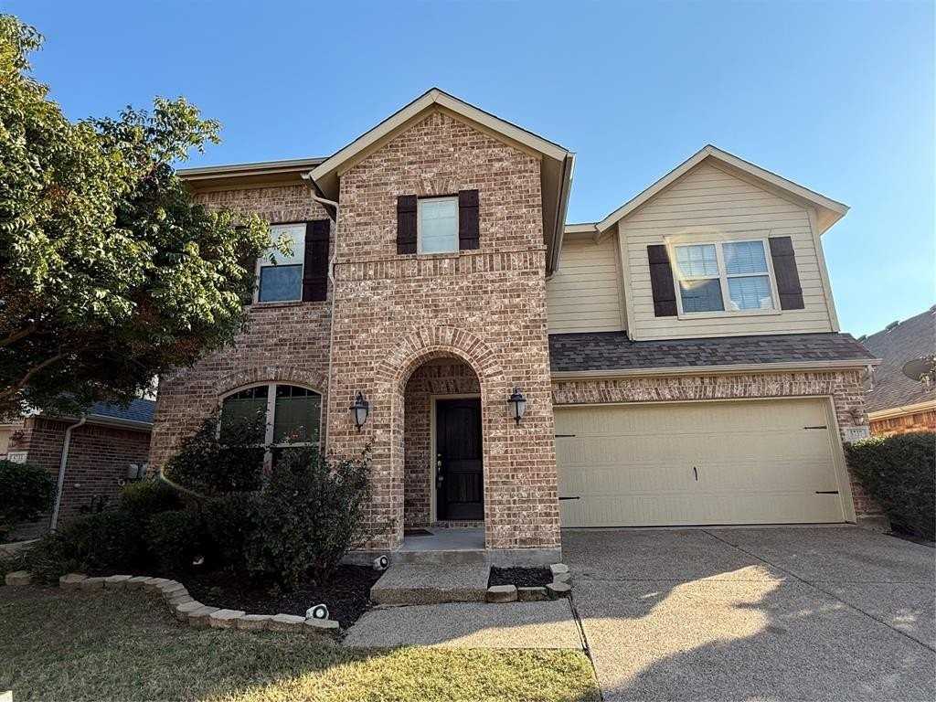 5737 Yorkshire Rd - Photo 2 of 19