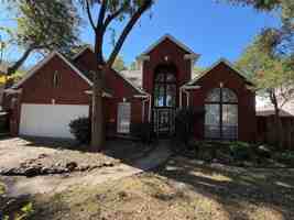 featured image of 5901 Louisville Dr