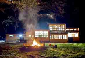 featured image of 560 Route 739