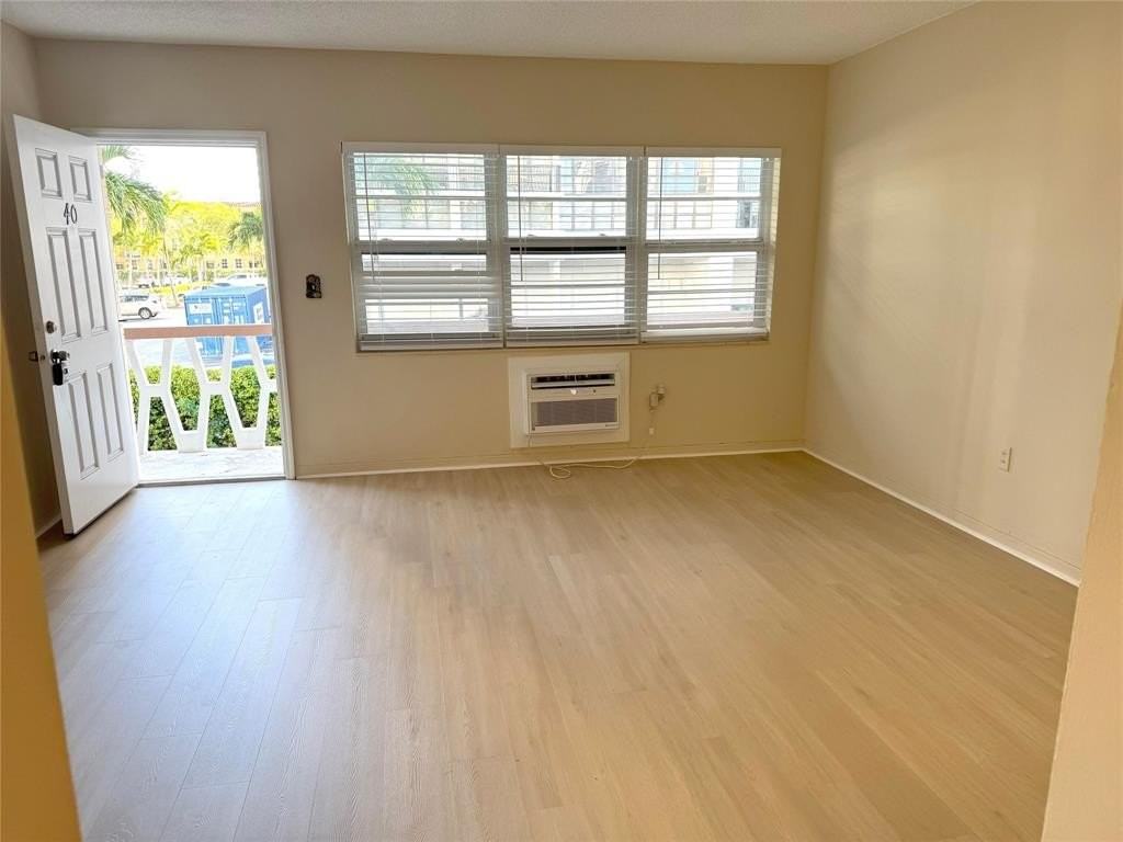 2001 South Ocean Drive #40 - Photo 3 of 20