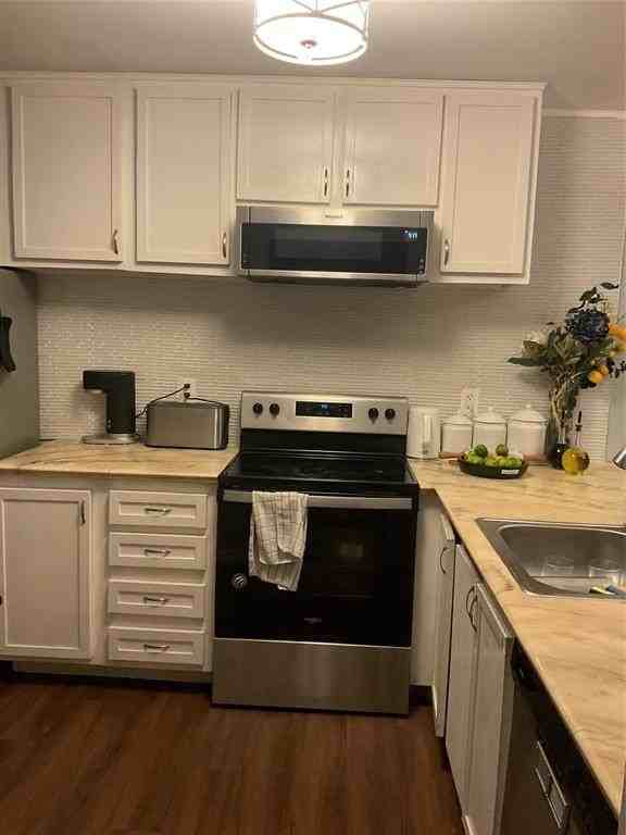 7840 Nw 50th St #504 - Photo 6 of 13