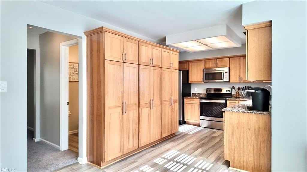 1007 Brandon Quay - Photo 6 of 25