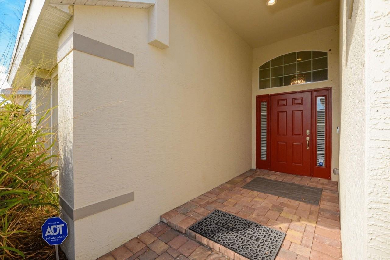 9756 Palm Breezes Drive - Photo 5 of 43