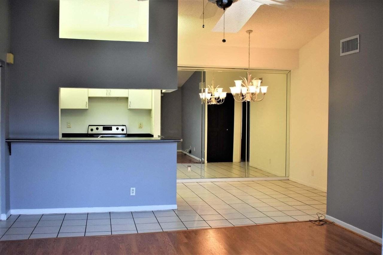 2502 Se Anchorage Cv #3 - Photo 4 of 15