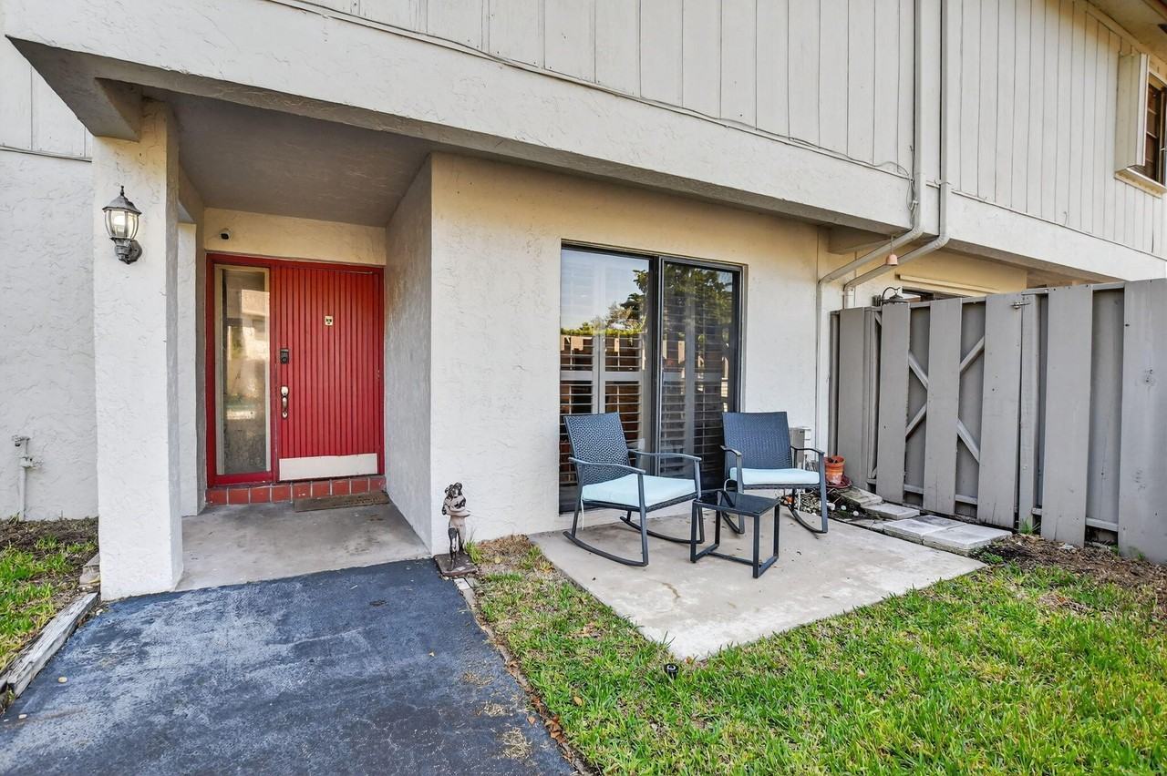 372 Deer Creek Wildwood Ln E - Photo 3 of 50