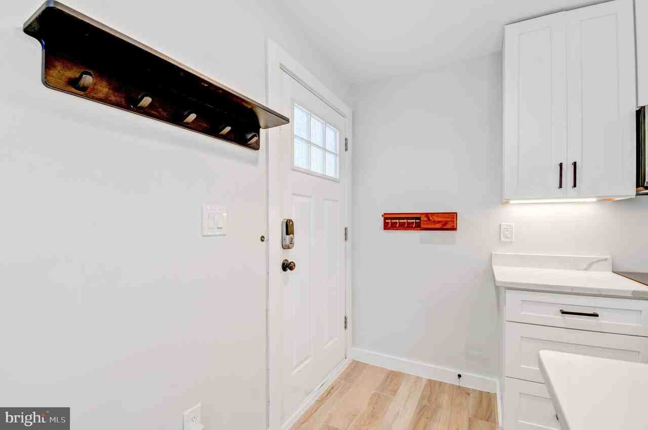 5012 2nd St Nw Apt 2 #2 - Photo 2 of 30