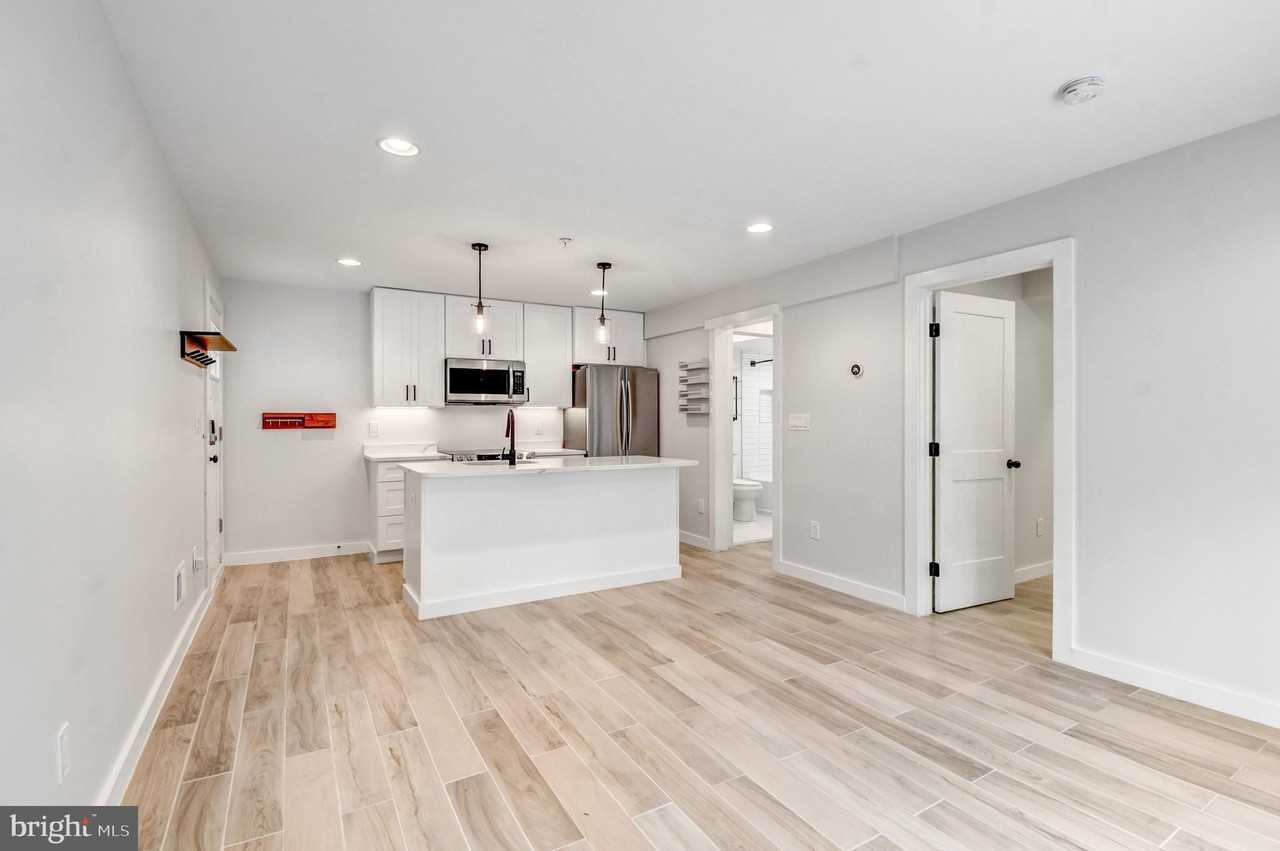 5012 2nd St Nw Apt 2 #2 - Photo 7 of 30