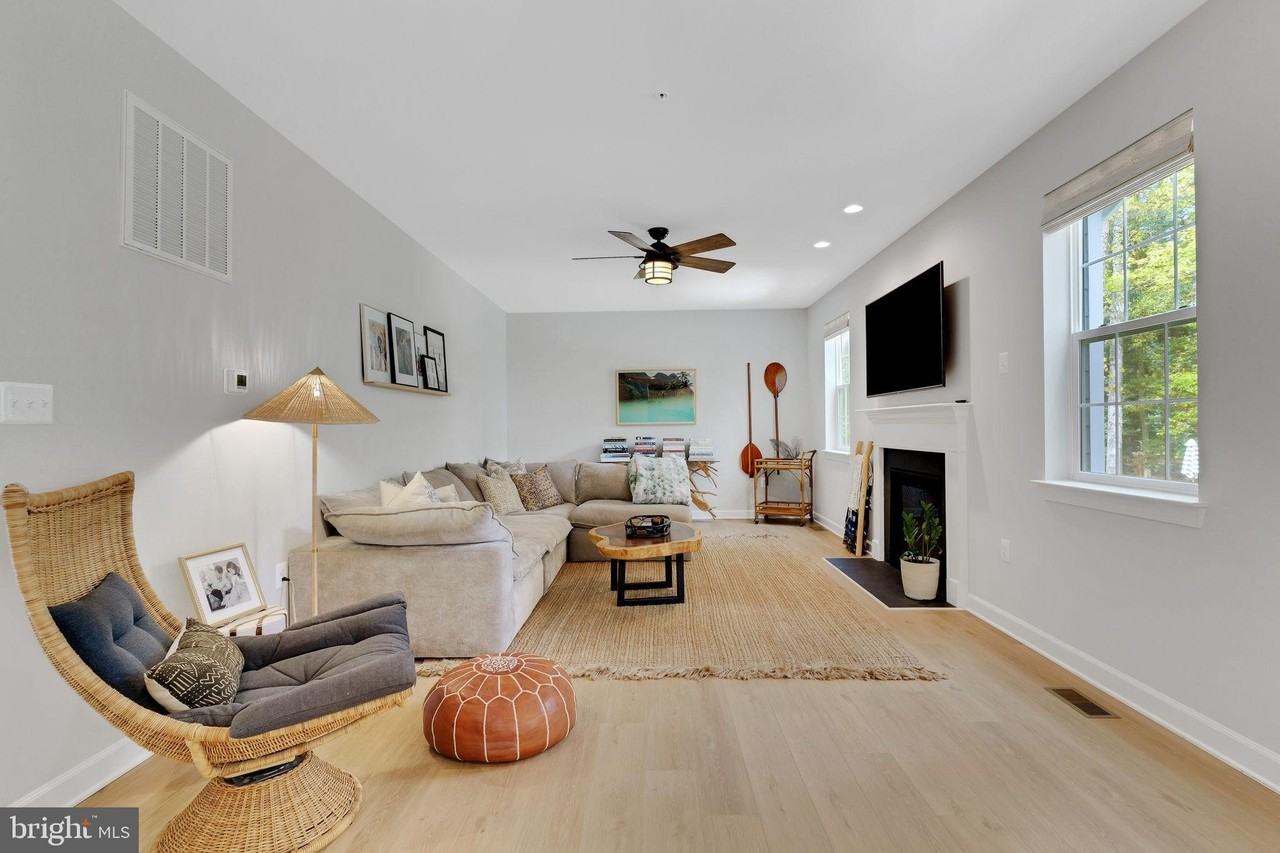 14720 Locust Ct - Photo 4 of 41