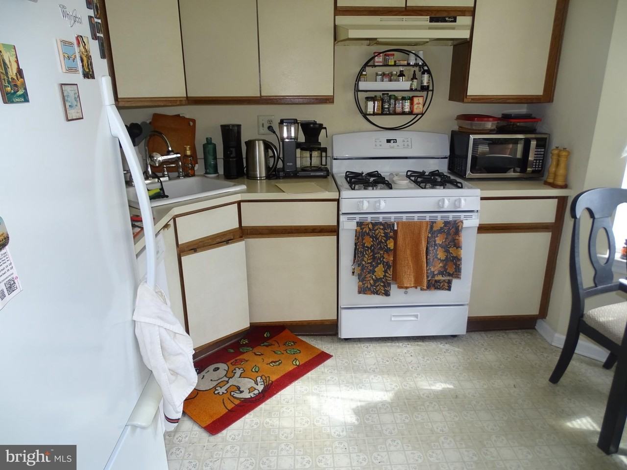 109 Hopkins Ct - Photo 6 of 24