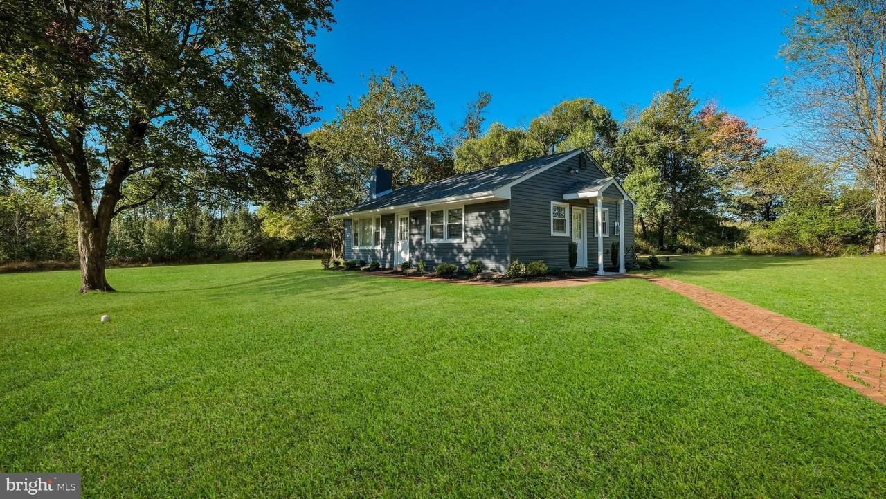 1732 Creek Rd - Photo 4 of 42