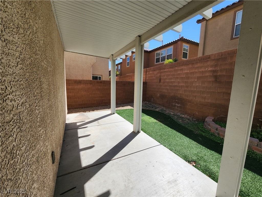 7167 Mineral Park Ave - Photo 5 of 13