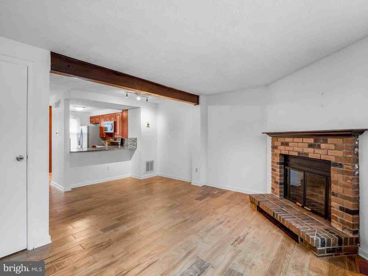 8315 Brookvale Ct - Photo 6 of 24