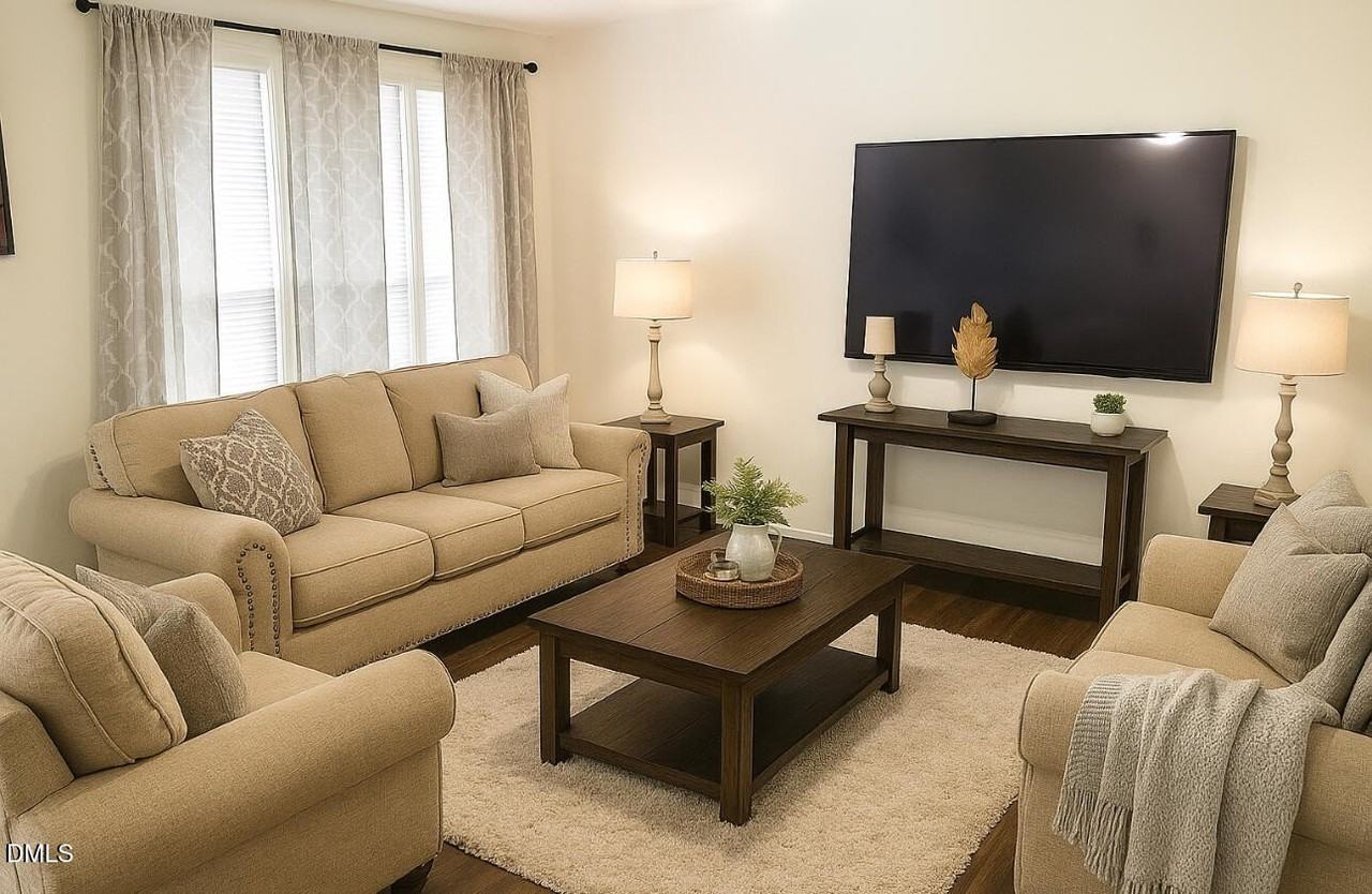 105 Fifer Ct - Photo 2 of 12