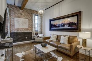 featured image of 201 8th St Apt 203 #203