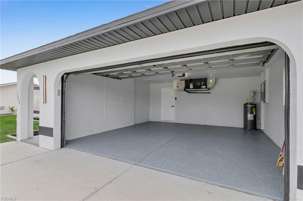 1324 Se 22nd Ter - Photo 3 of 8