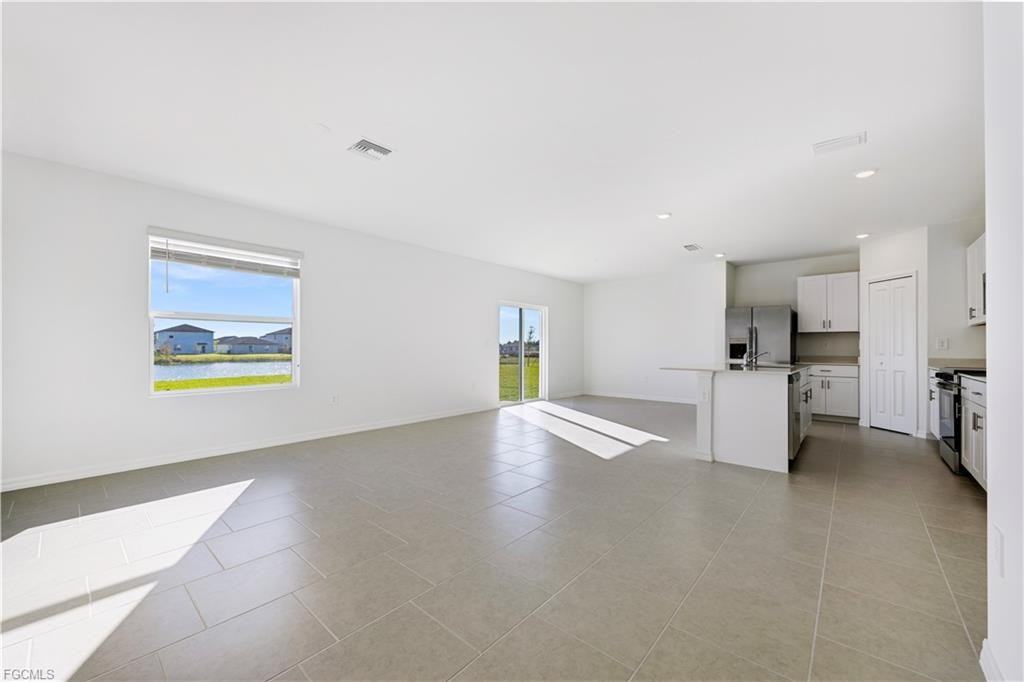 4027 San Felice Ln - Photo 4 of 8