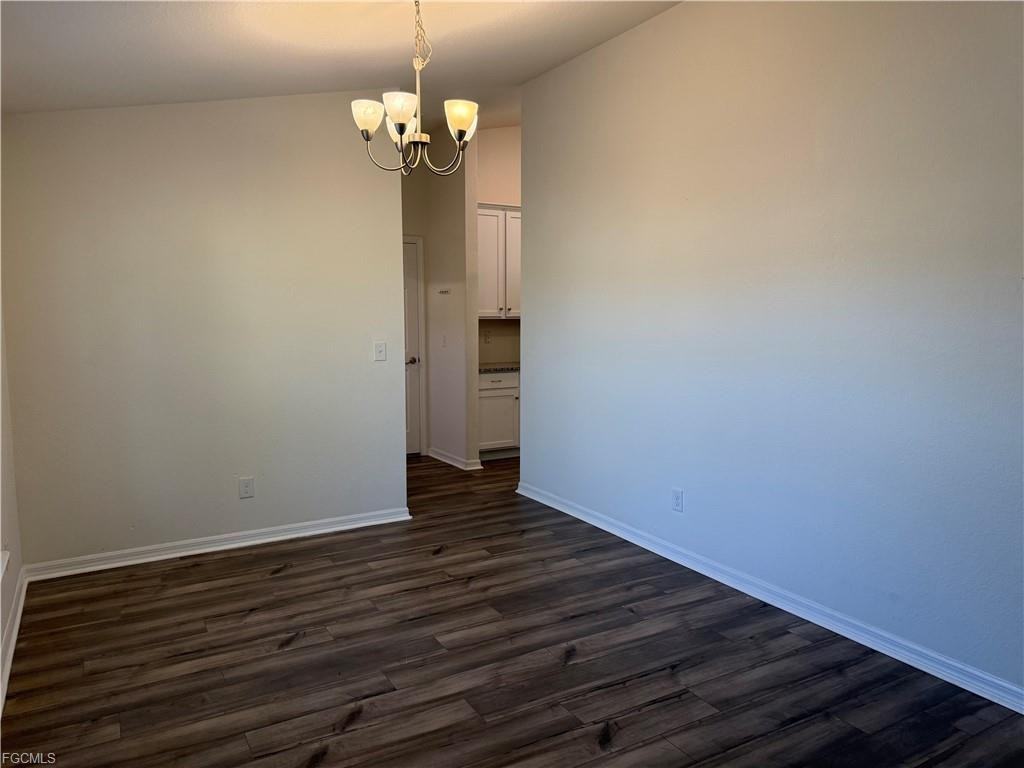 1712 Sw 3rd Ter - Photo 4 of 8