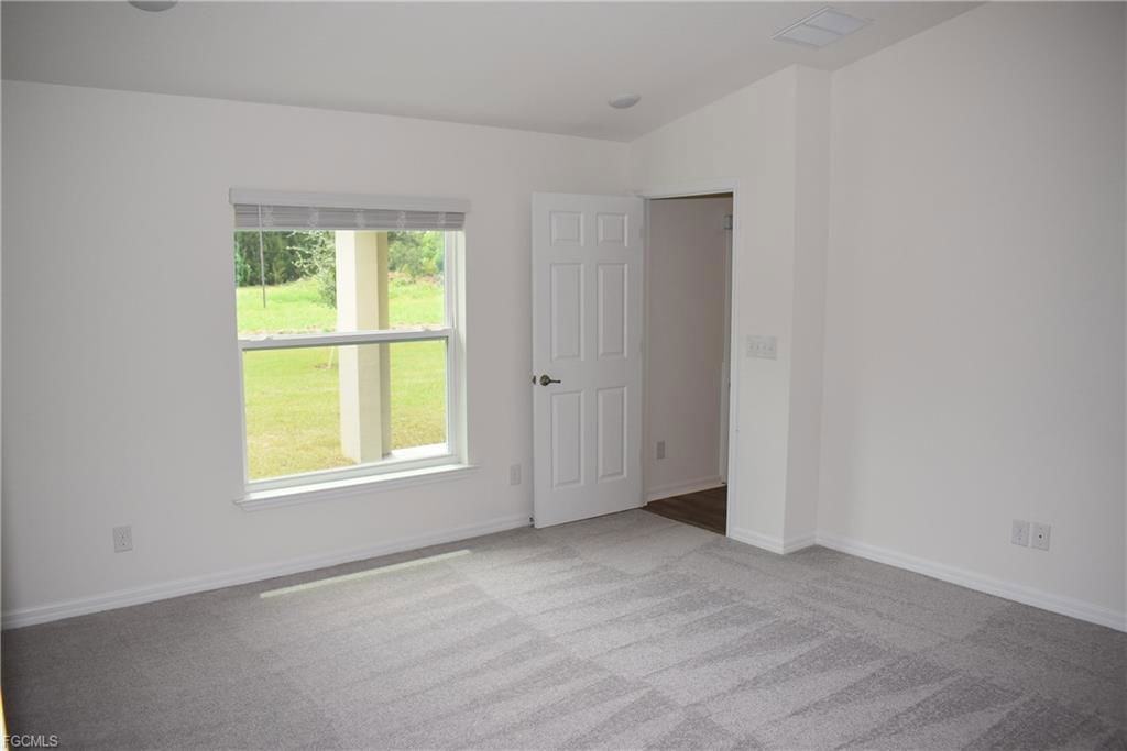 1712 Sw 3rd Ter - Photo 5 of 8