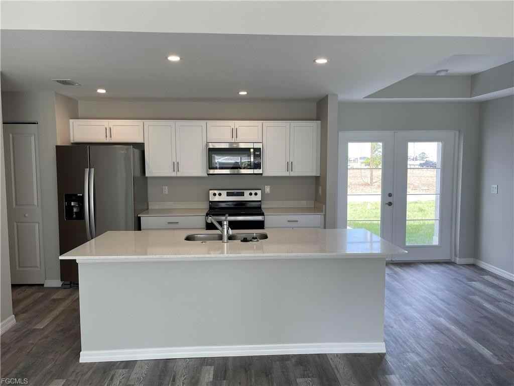 2325 Nw 9th Ave - Photo 2 of 8