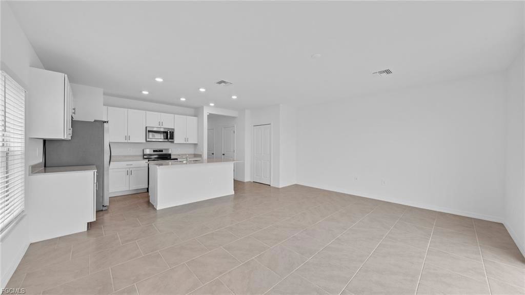 4231 Caterina Ct - Photo 3 of 8