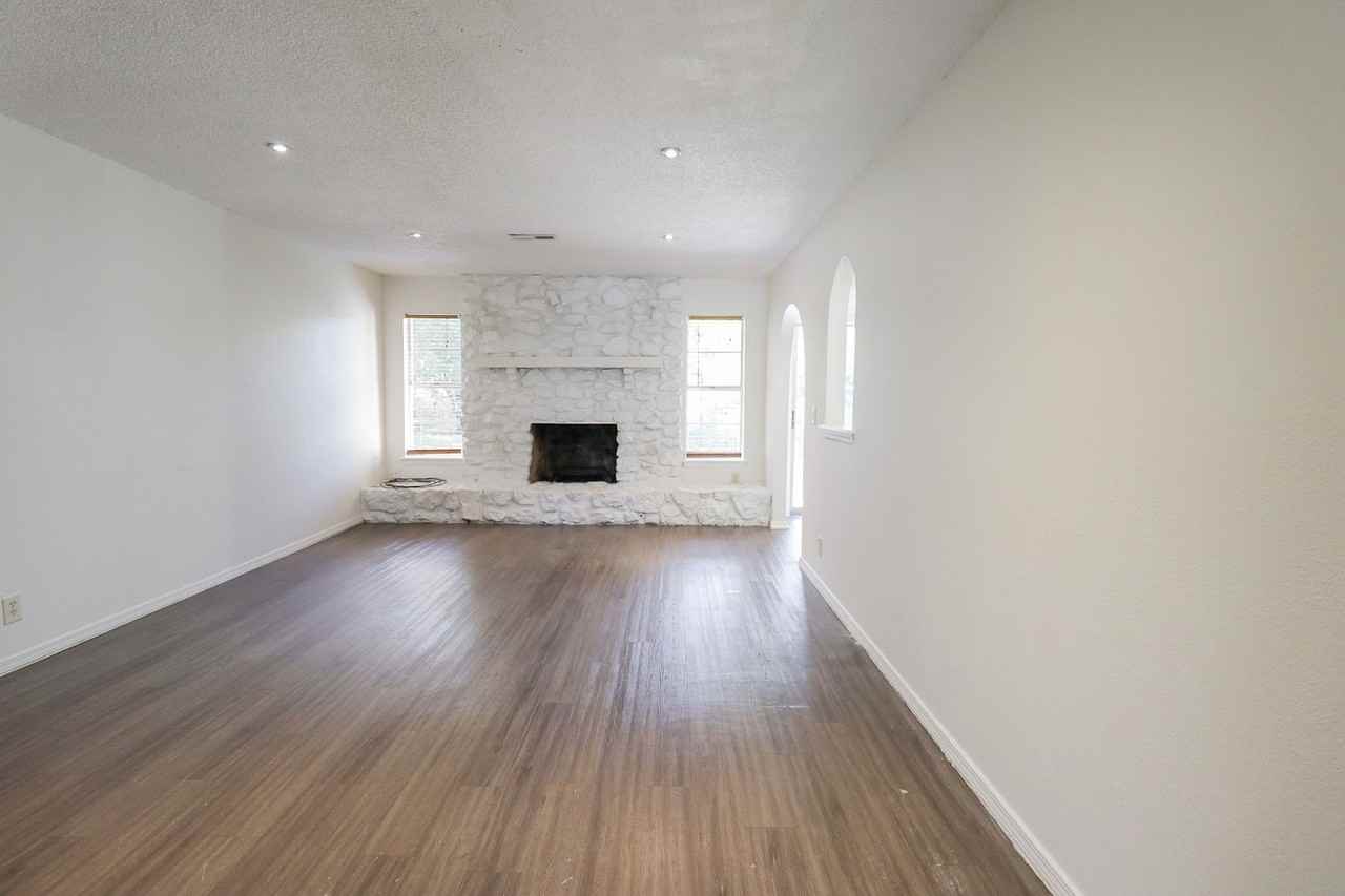 1628 South Sycamore Avenue - Photo 6 of 31