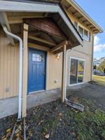 featured image of 1702 Holman St