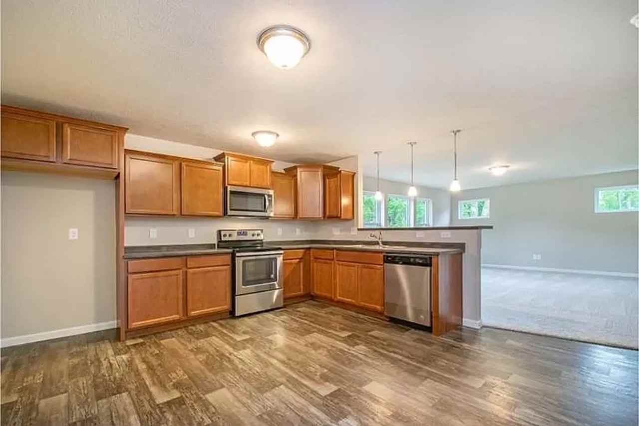 362 White Pine Ct - Photo 3 of 15