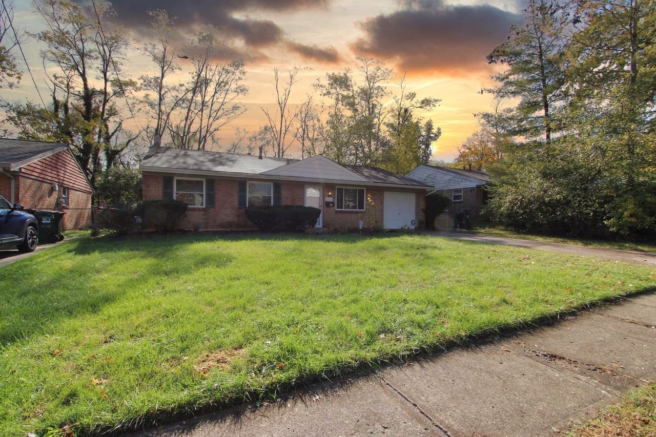 10203 Storm Drive - Photo 2 of 16