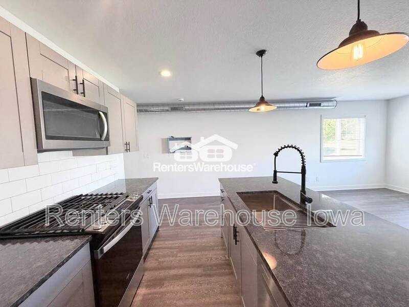 2103 Willis Ave - Photo 4 of 26