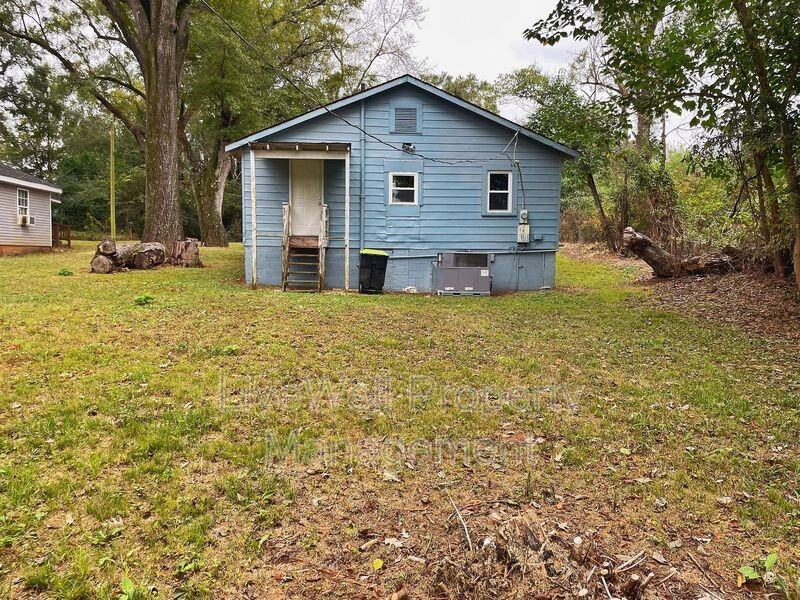 412 E 6th St - Photo 2 of 10