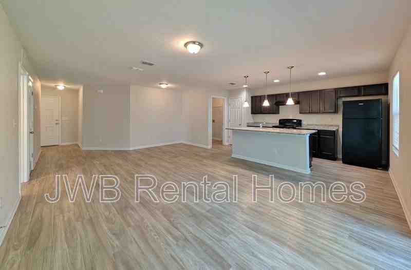 12087 Biarritz Street - Photo 3 of 14