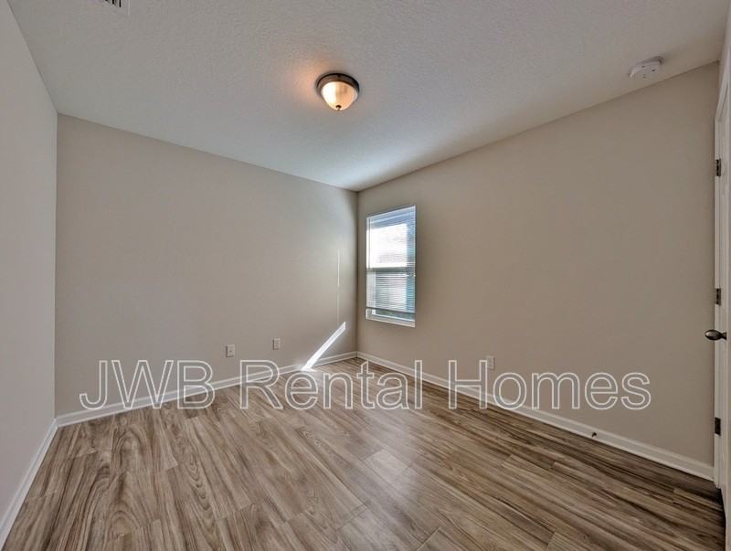 12087 Biarritz Street - Photo 6 of 14