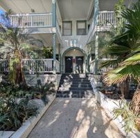 featured image of 2737 Vernon Ter #4