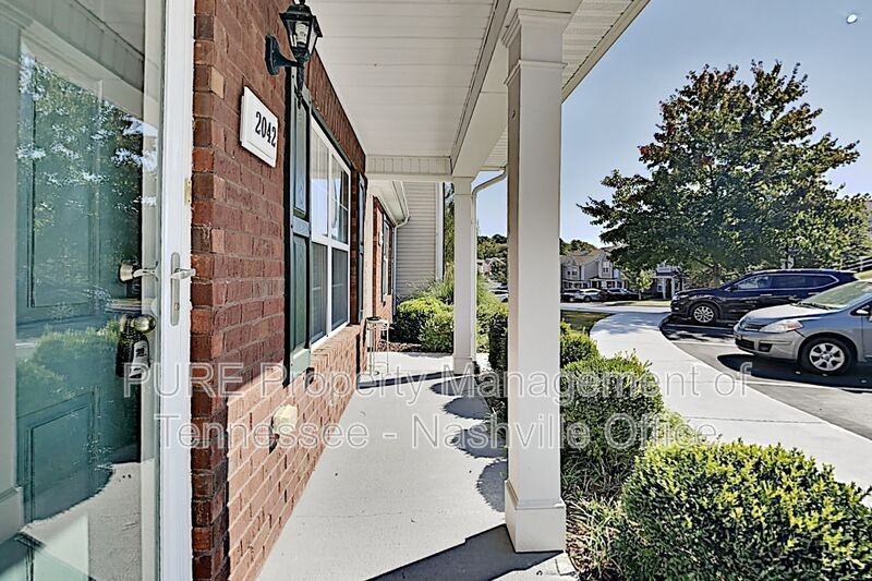 2042 Shaylin Loop - Photo 6 of 27