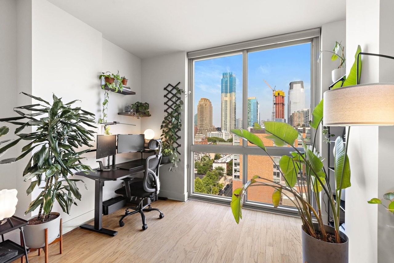 201 Marin Blvd - Photo 3 of 12