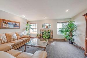 featured image of 980 Lake Isabella Way