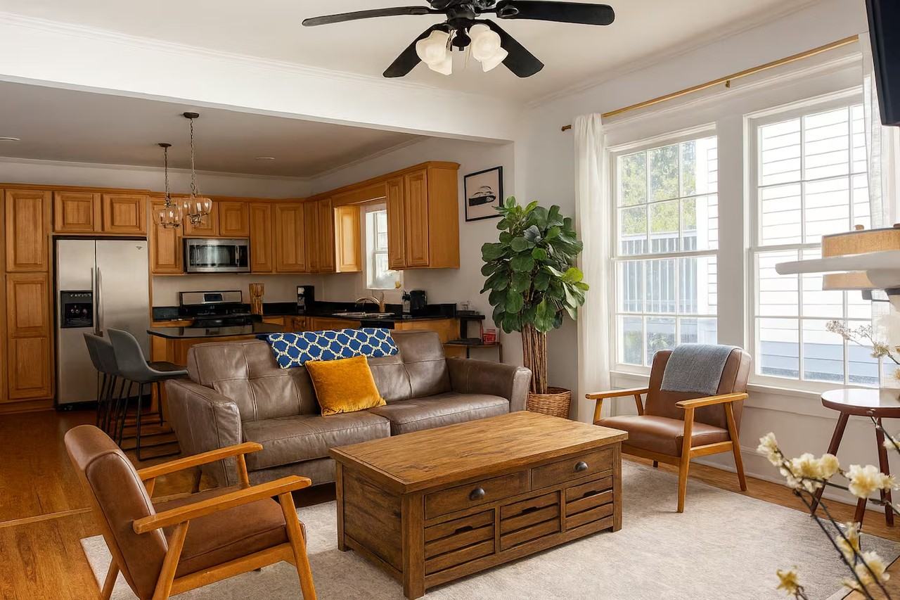 1084 Kirkwood Ave Se #NA - Photo 4 of 25