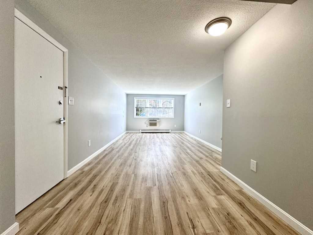 1 Old Colony Ln #2 - Photo 3 of 17