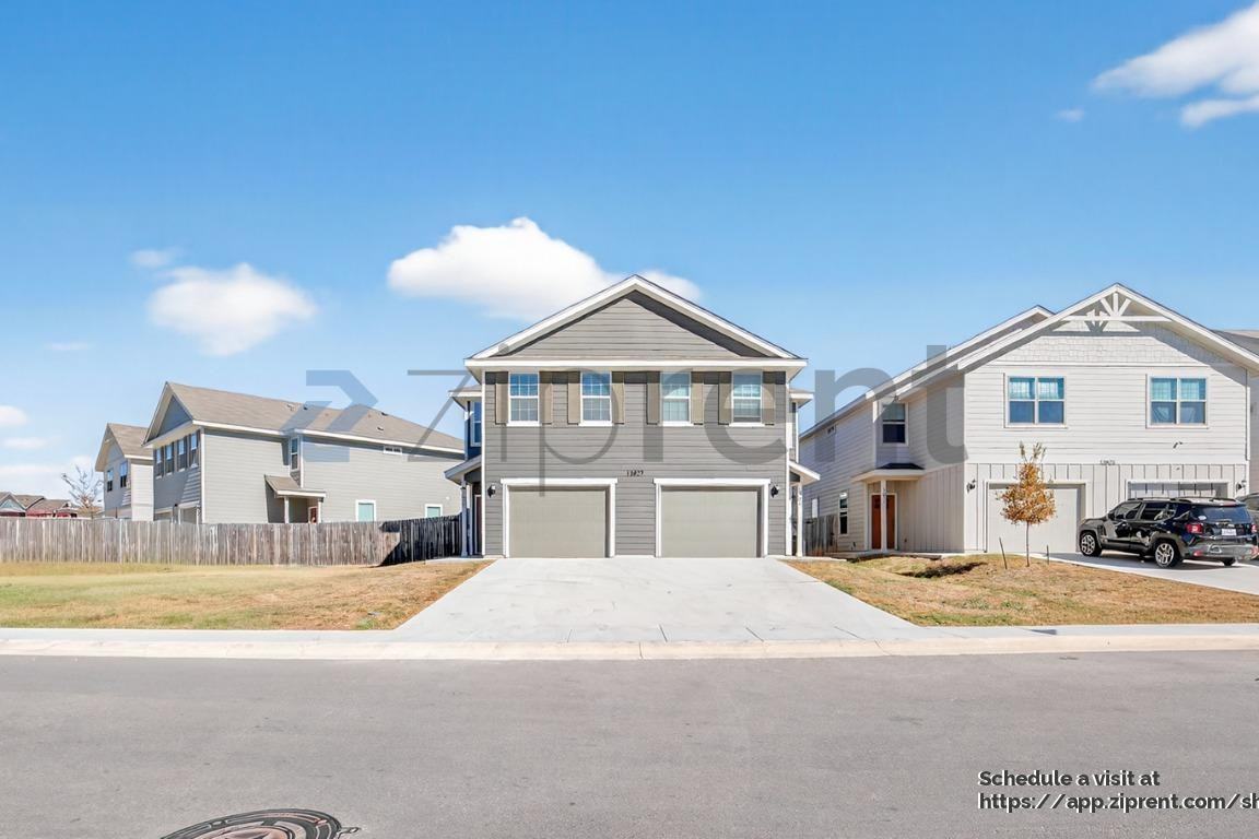 13827 Enzo Gate #102 - Photo 2 of 35